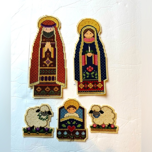 Cross Stitch Christmas Nativity 5 Pieces Done From The Spirit Of Christmas Book - Picture 1 of 8